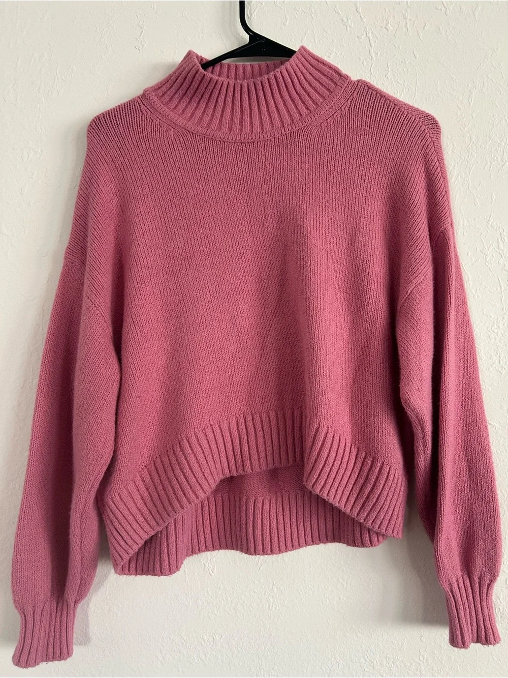 GAP Pink CashSoft Oversized Mockneck Cropped Knit Sweater Girls L Fits Womens XS